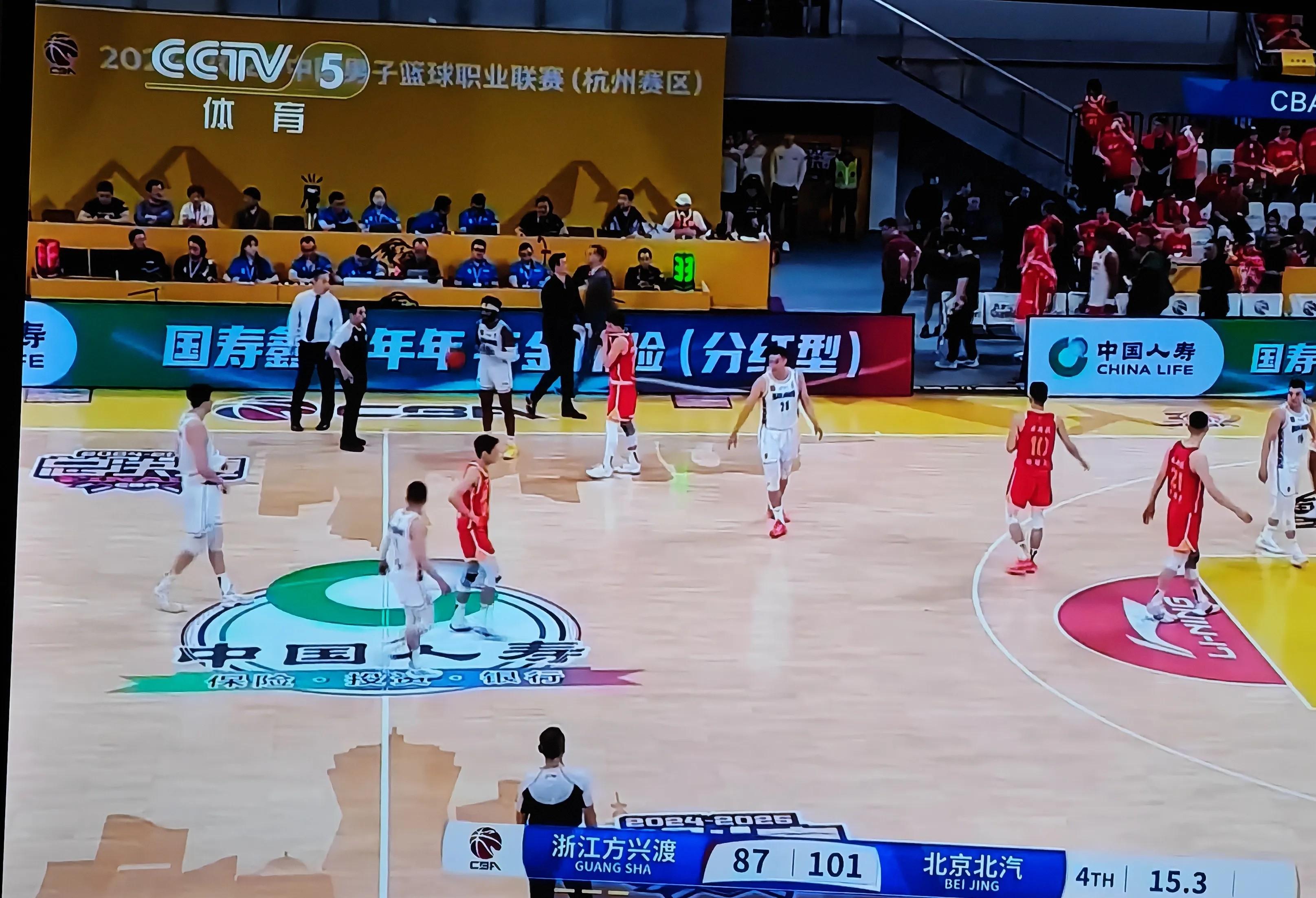 国际比赛日突围战来临；广厦男篮围绕欧超杯内部沟通；压力陡增；医务组通报恢复