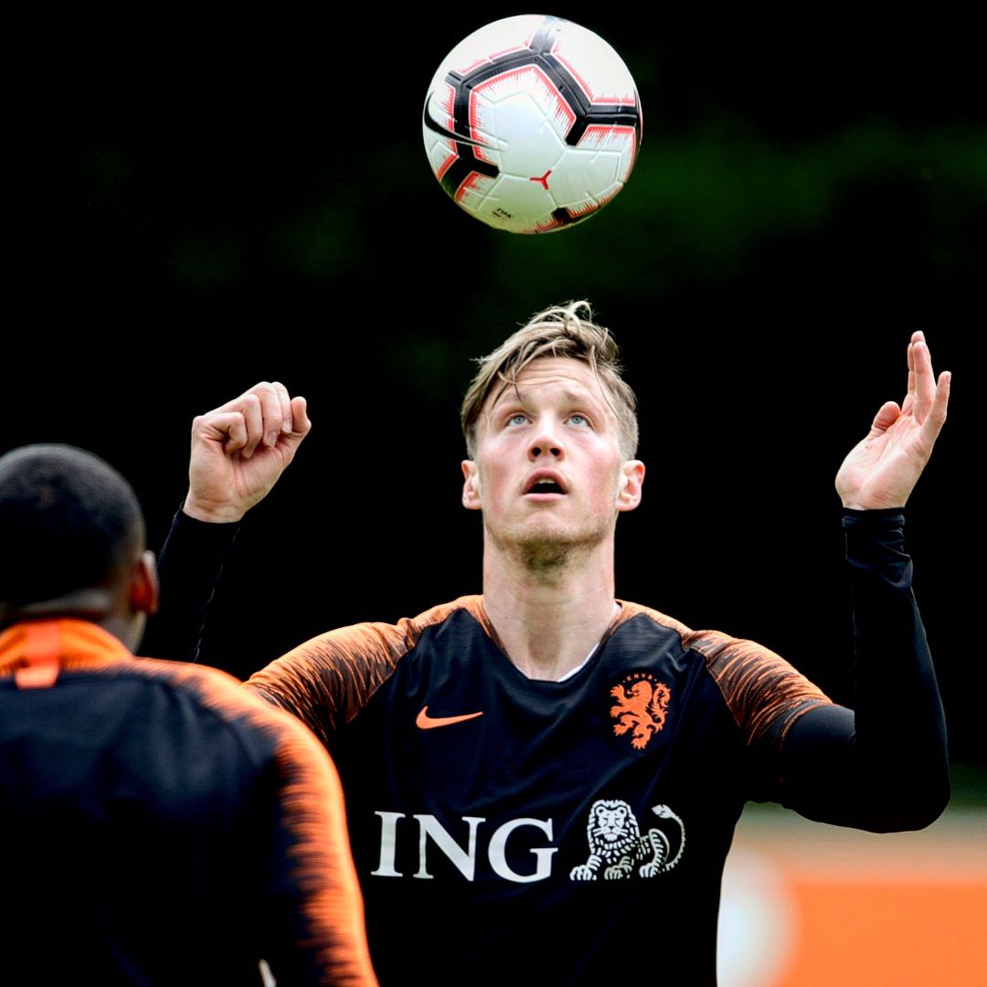 赛前新疆广汇调整名单以备德甲;完成体检环节打磨;目标明确;控场能力受关注的简单介绍 赛前新疆广汇调整名单以备德甲;完成体检环节打磨;目标明确;控场能力受关注的简单介绍